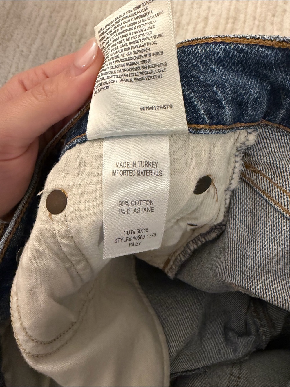 Agolde Riley High Rise Straight Crop Jeans - Picture 4 of 4